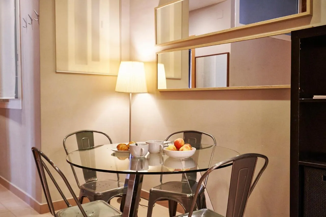 شقة Bebarceloner Gracia Apartments- 1 Bedroom