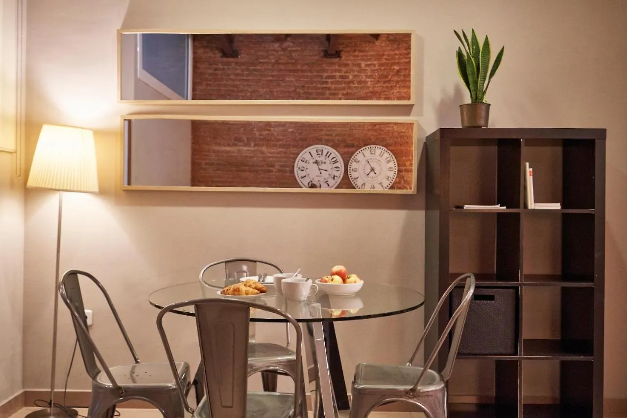 Bebarceloner Gracia Apartments- 1 Bedroom شقة